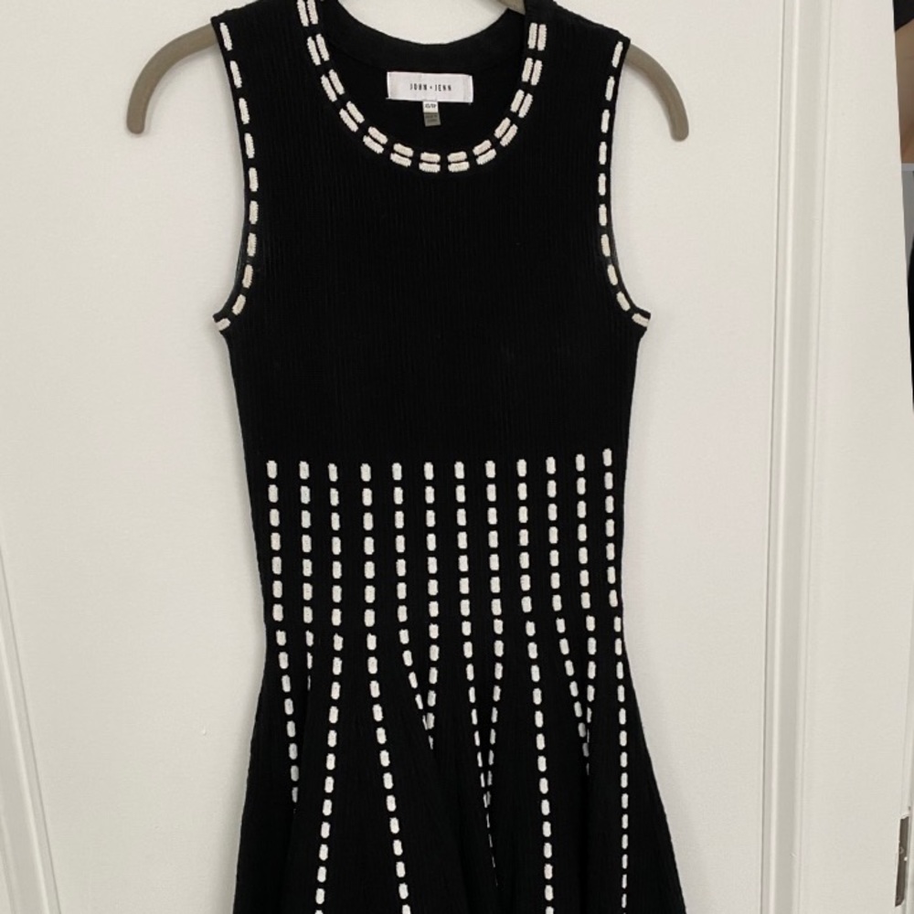 JOHN + JENN black and white knit dress size XS